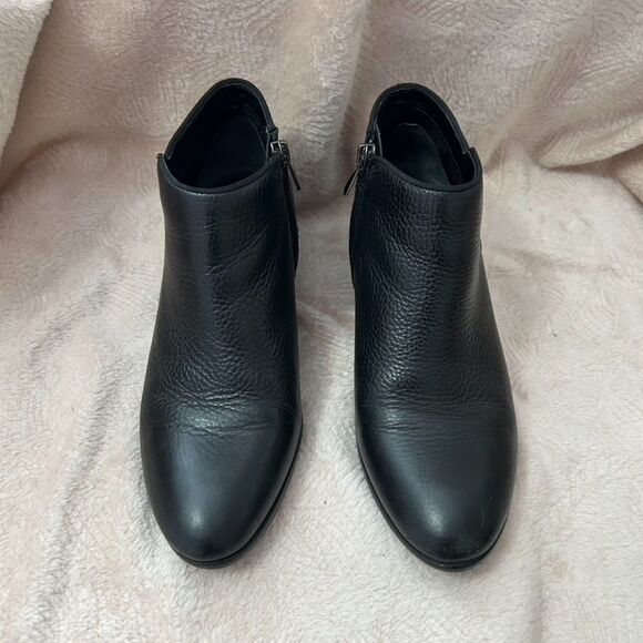 Sam Edelman Black Leather Heeled Ankle Boots - Picture 3 of 13